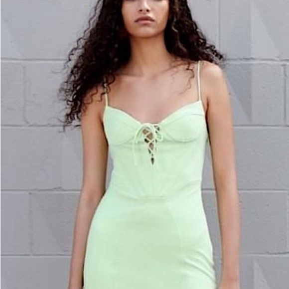 Zara Green pistachio Ruched Bodycon Midi Dress 310 - Picture 4 of 8